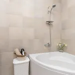 Three-bedroom In 別荘 Debeljak