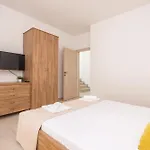 別荘 Three-bedroom In *