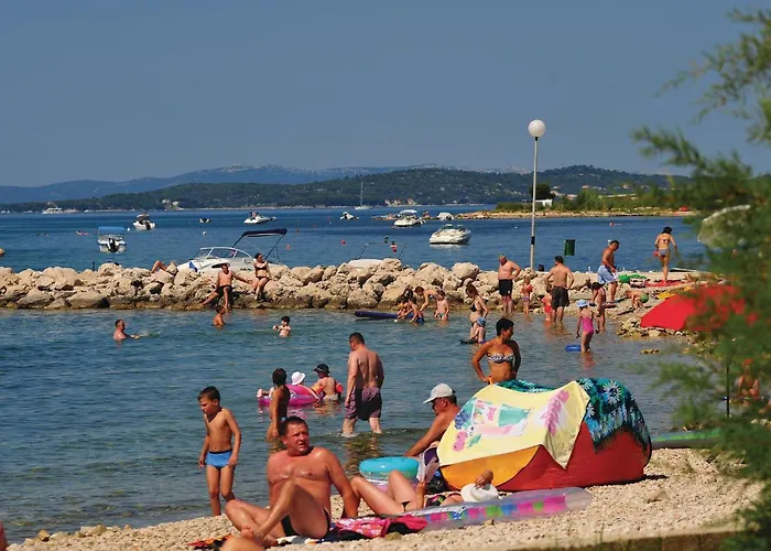 بيت للعطل Three-bedroom In