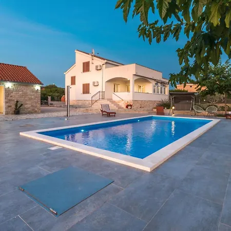 Holiday home Three-bedroom In