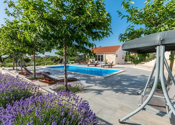 Three-bedroom In Ferienhaus